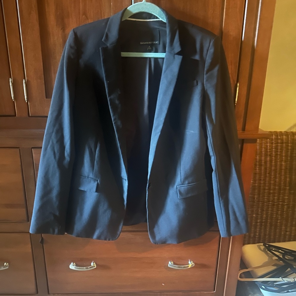 beautiful black blazer banana republic